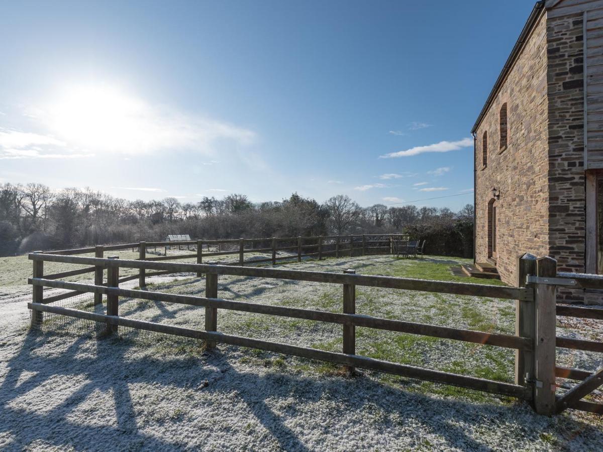 Villa Glebe Barn à Caynham Extérieur photo